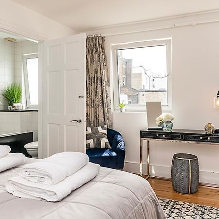 The Secret Kensington Garden Mews-2 Bedroom Full House-2 Train Lines- Spacious-Kings Road- Harrods -Chelsea Stadium-Private Small Patio Londres Exterior foto